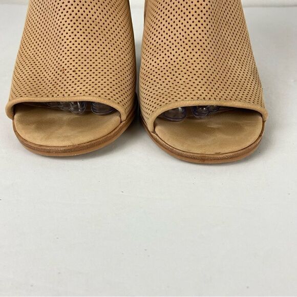 Vince Camuto Bevino Tan Heeled Booties Sandals Boho Leather Zippered Size 9 - Picture 2 of 11